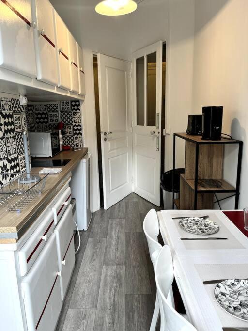 Studio Duquesne 1/2 Pers Нант Экстерьер фото