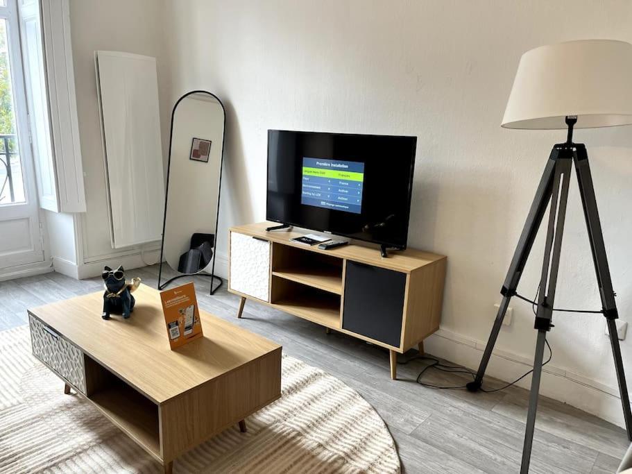 Studio Duquesne 1/2 Pers Нант Экстерьер фото